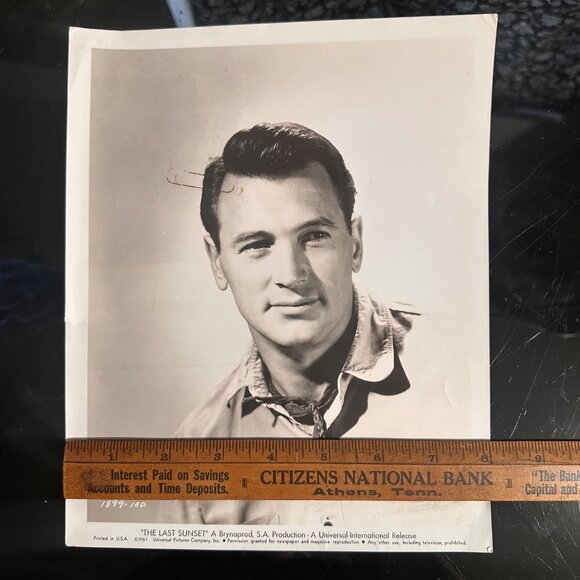 Vintage 1961 "The Last Sunset" Rock Hudson Black & White Headshot Universal Inte - Picture 4 of 13